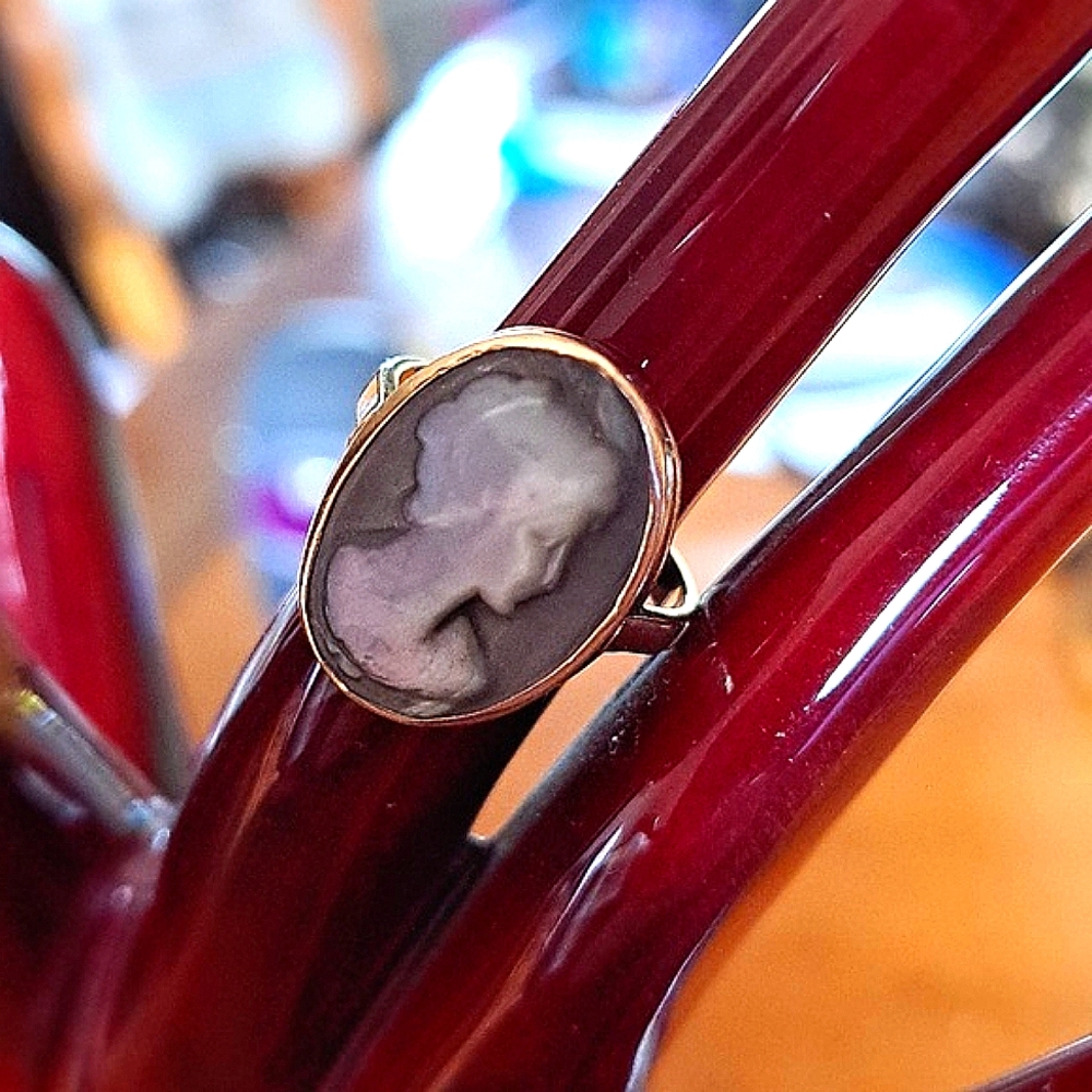 Antique 14K Cameo Ring
